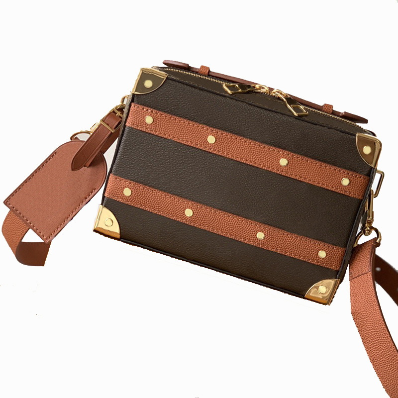 Handle Trunk Bags Men luxury designer bag M45785 Fashion Handbags Canvas Shoulderbags Crossbody Box B056, Brown 45785
Handle Trunk Bags Men luxury designer bag M45785 Fashion Handbags Canvas Shoulderbags Crossbody Box B056, Brown 45785