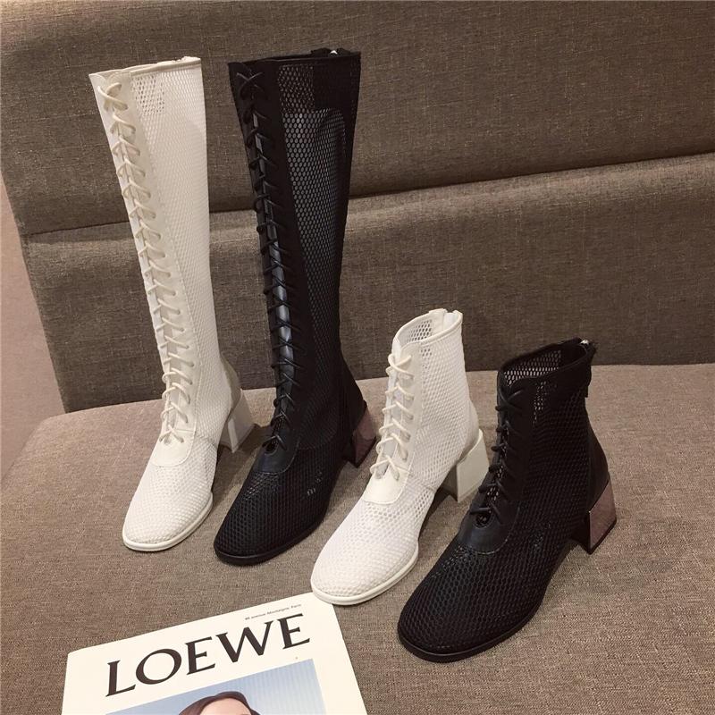 Boots 2021 Summer Women Mesh Lace Up Knee High Luxury Square Low Heels Hollow Cross Strap Designer White Long Shoes
Boots 2021 Summer Women Mesh Lace Up Knee High Luxury Square Low Heels Hollow Cross Strap Designer White Long Shoes