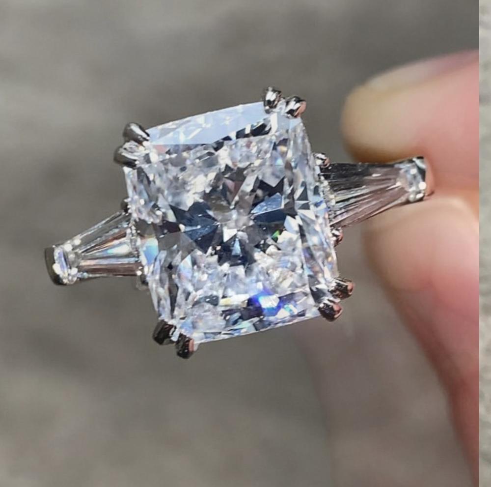 Original 925 Sterling Silver Cushion cut Simulated Diamond Wedding Engagement Cocktail Rings for Women Fine Jewelry gift
Original 925 Sterling Silver Cushion cut Simulated Diamond Wedding Engagement Cocktail Rings for Women Fine Jewelry gift