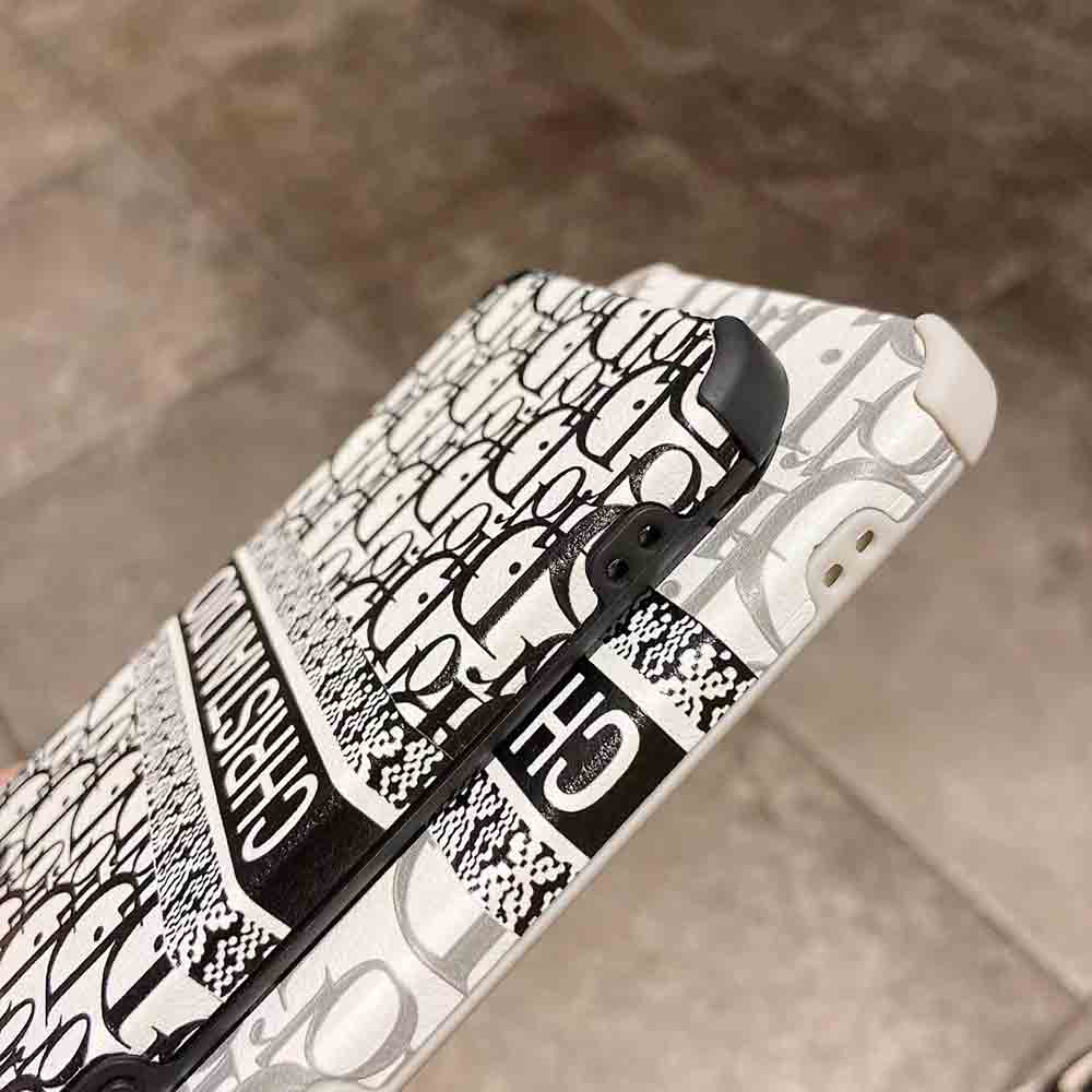 Classic TPU Soft Designer Phone Case for iPhone 12 Pro Max 12 Mini 11 11promax X Xs Xr 8 7 Plus High Quality Letter Print Skin Cover
Classic TPU Soft Designer Phone Case for iPhone 12 Pro Max 12 Mini 11 11promax X Xs Xr 8 7 Plus High Quality Letter Print Skin Cover