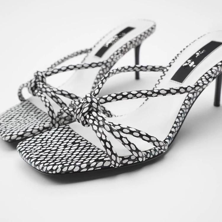 Slippers Square Toe High-Heeled Shoes Lady Med Multicolored Sandals Ladies' Slipers Women Cross-Tied 2021 Thin Rubber PU Rome Sl
Slippers Square Toe High-Heeled Shoes Lady Med Multicolored Sandals Ladies' Slipers Women Cross-Tied 2021 Thin Rubber PU Rome Sl