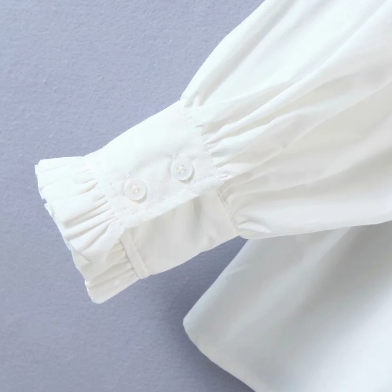 Women Hollow Embroidery Turndown Collar White Shirts Female Long Sleeve Blouses Casual Lady Loose Tops Blusas S8277 210430