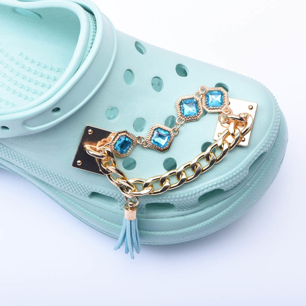 1Pcs Designer Chain Shoe Charms Croc Accessories Metal Charm Decoration for Clog Shoes Pendant Buckle Girl Gift
1Pcs Designer Chain Shoe Charms Croc Accessories Metal Charm Decoration for Clog Shoes Pendant Buckle Girl Gift
