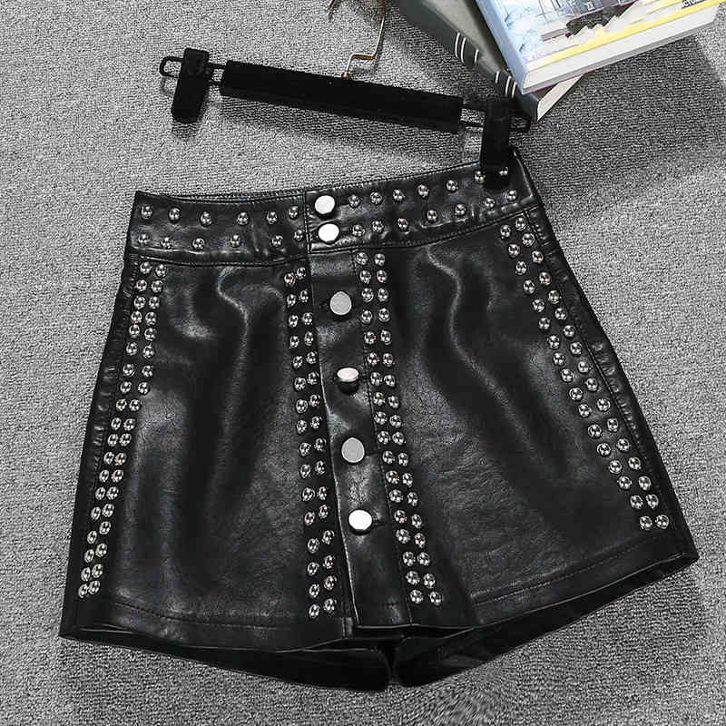 Autumn Summer Rivet Leather Black Women High Waist A-shaped Slim Shorts Loose Outerwear Fashion RC008 210525
Autumn Summer Rivet Leather Black Women High Waist A-shaped Slim Shorts Loose Outerwear Fashion RC008 210525