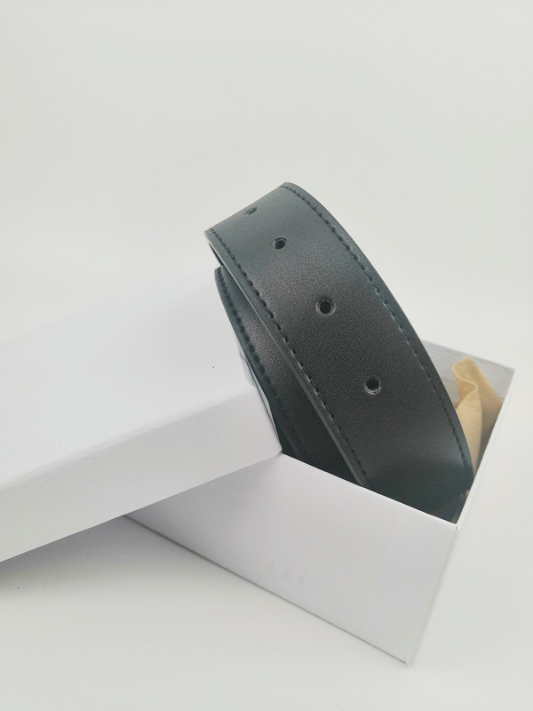 Fashionable men's and women's belts, bronze buckle leather classic design, 2.0cm 2.8cm 3.4cm belt box, high-quality materials, Black
Fashionable men's and women's belts, bronze buckle leather classic design, 2.0cm 2.8cm 3.4cm belt box, high-quality materials, Black