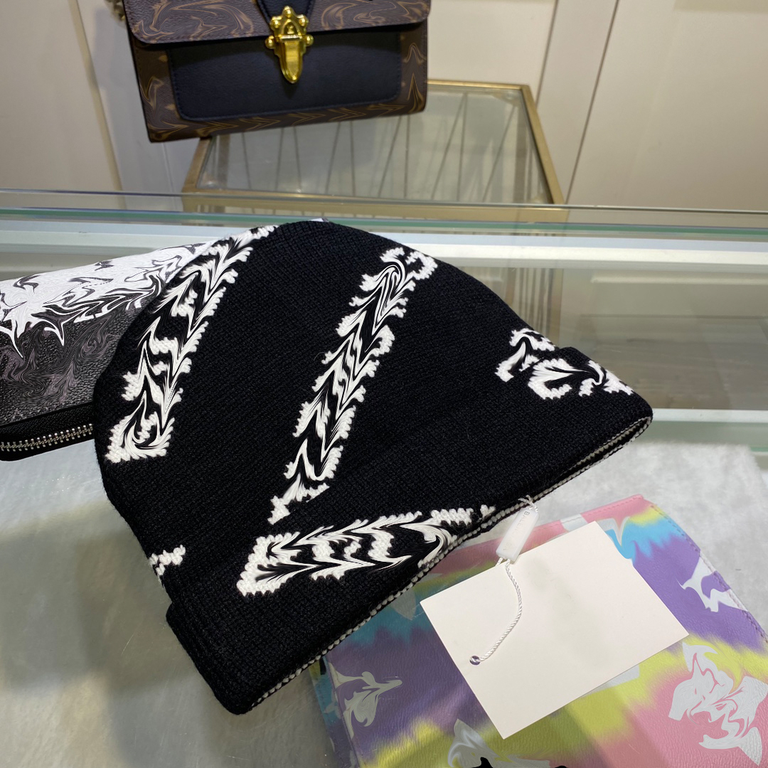Designer Beanie Unisex Knitted Cap Woolen Hat Classical COLOR BLOCK KNIT Sports Skull Caps Ladies Casual Outdoor
Designer Beanie Unisex Knitted Cap Woolen Hat Classical COLOR BLOCK KNIT Sports Skull Caps Ladies Casual Outdoor