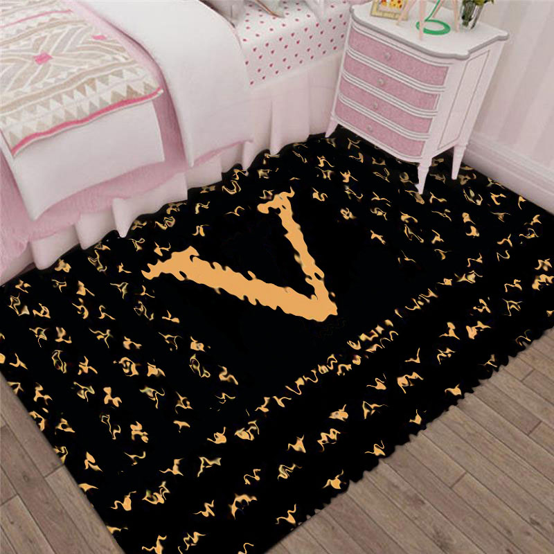 Luxurys designers Carpets European Style High Quality Art Geometry Carpet For Living Room Bedroom Anti-Slip Floor Mat Fashion Kitchen Area Rugs
Luxurys designers Carpets European Style High Quality Art Geometry Carpet For Living Room Bedroom Anti-Slip Floor Mat Fashion Kitchen Area Rugs