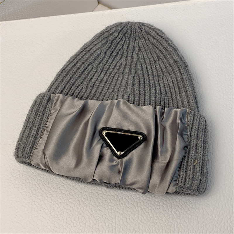 Mens Designer Hat Fashion Winter Cashmere Designers Caps Hats Mens Women Knitted Bucket Hat Beanie Bonnet Elastic Knitted Cap Winter 2021, Black
Mens Designer Hat Fashion Winter Cashmere Designers Caps Hats Mens Women Knitted Bucket Hat Beanie Bonnet Elastic Knitted Cap Winter 2021, Black