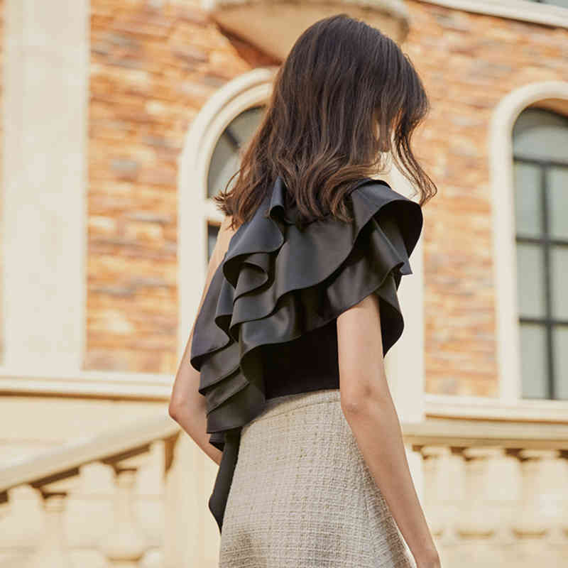 Elegant Asymmetrical Women Shirt Skew Collar Sleeveless Patchwork Ruffles Irregular Hem Blouses For Female Fashion 210524