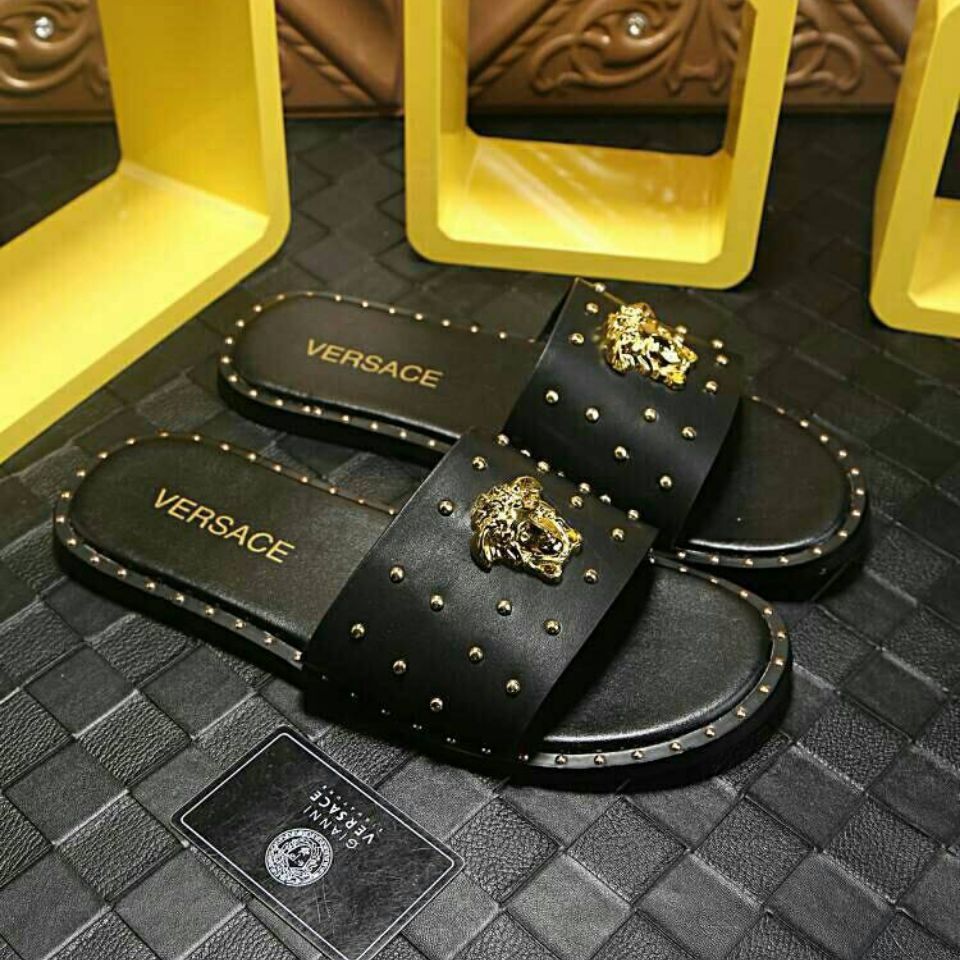 2021 Sandals Men Summer Wear Fashion Net Red Men Casual Leather Seaside Holiday Antiskid Beach Shoes P608, Black
2021 Sandals Men Summer Wear Fashion Net Red Men Casual Leather Seaside Holiday Antiskid Beach Shoes P608, Black