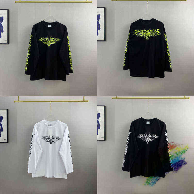 Long Sleeve VETEMENTS T-Shirt Men Women High Quality Graphic Printed Vetements Tee VTM Tops G1229
Long Sleeve VETEMENTS T-Shirt Men Women High Quality Graphic Printed Vetements Tee VTM Tops G1229