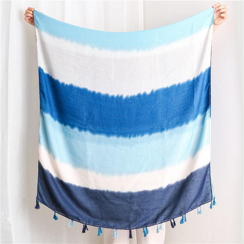 Scarves 2021 Fashion Cotton Gradient Color Print Tassel Shawls Women Soft Ombre Stripe Wrap Scarf Hijab 6
Scarves 2021 Fashion Cotton Gradient Color Print Tassel Shawls Women Soft Ombre Stripe Wrap Scarf Hijab 6