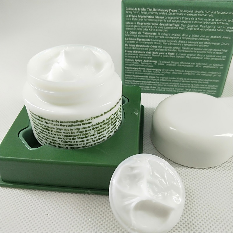 Brand Famous skin care magic face Moisturizer Cream/Moisturizing SOFT cream regeneration intense 30ml, White
Brand Famous skin care magic face Moisturizer Cream/Moisturizing SOFT cream regeneration intense 30ml, White