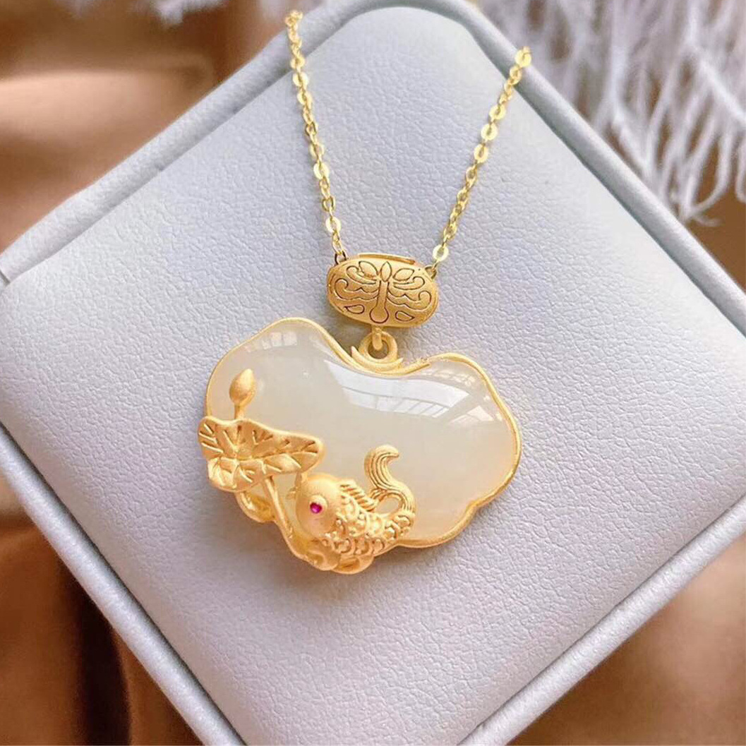 Womens Vietnam Placer Gold Gilding Ancient Heritage Gold Inlaid Hetian White Jade Lotus Leaf Fish Lock of Good Wishes Pendant Necklace, Silver
Womens Vietnam Placer Gold Gilding Ancient Heritage Gold Inlaid Hetian White Jade Lotus Leaf Fish Lock of Good Wishes Pendant Necklace, Silver