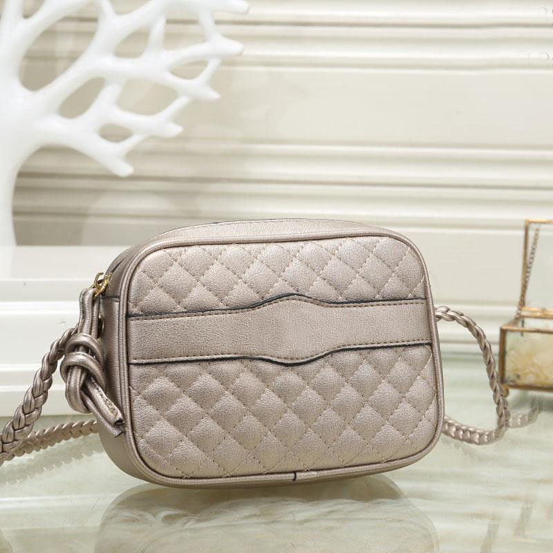 2021 Luxurys designers bags LOULOU womens quilted shoulder fashion chain genuine leather crossbody handbags purses black tote bag handbag Pa
2021 Luxurys designers bags LOULOU womens quilted shoulder fashion chain genuine leather crossbody handbags purses black tote bag handbag Pa