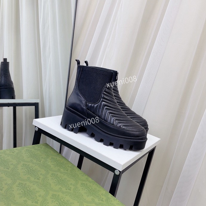 High quality Womens Designer Boots Leather Martin Ankle Chaelsea Boot Fashion Non-slip Wave Colored Rubber Outsole Elastic Webbing ly211203, 01
High quality Womens Designer Boots Leather Martin Ankle Chaelsea Boot Fashion Non-slip Wave Colored Rubber Outsole Elastic Webbing ly211203, 01