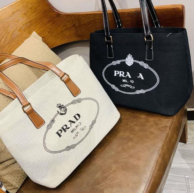 2021 Autumn/Winter Design Fashion Women Bags Handbags Outdoor All-Match Large Capacity Totes Canvas Bag
