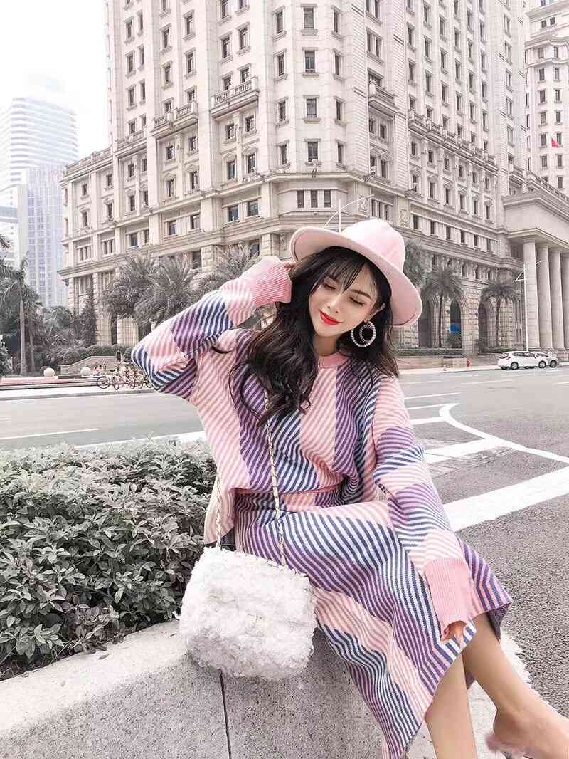 HIGH QUALITY Women Set Spring Knit Sweater Pullovers+ Skirt Set 2 Pieces Causal Suits Ladies Irregular Striped Knitted Suit 201012