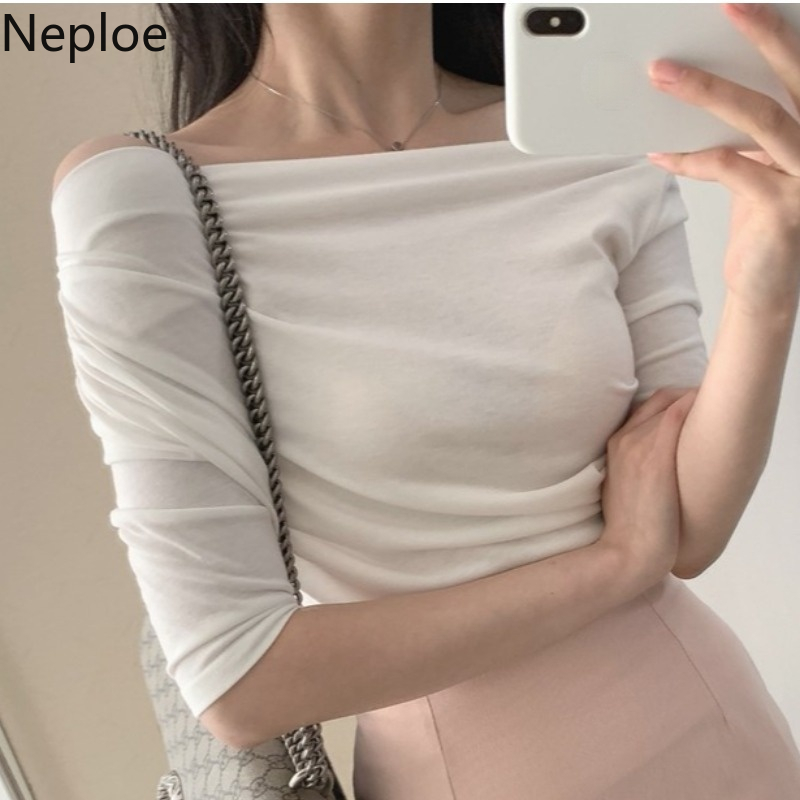 Neploe Women T Shirt Korean Off Shoulder Pleated Slim Bottoming Tees Korean Simple Casual Short Sleeve White Elegant Tops 210422