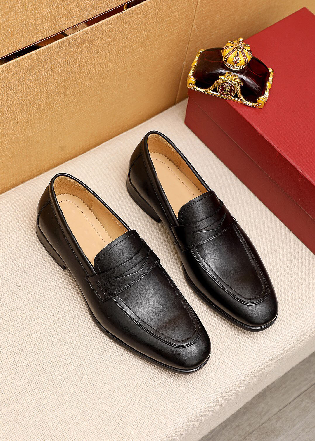 Men's Dress Shoes Genuine Leather Wedding Oxford Shoes Classic Slip On Office Suit Flats Men's Brand Designer Casual Loafers Size 38-45, Black
Men's Dress Shoes Genuine Leather Wedding Oxford Shoes Classic Slip On Office Suit Flats Men's Brand Designer Casual Loafers Size 38-45, Black