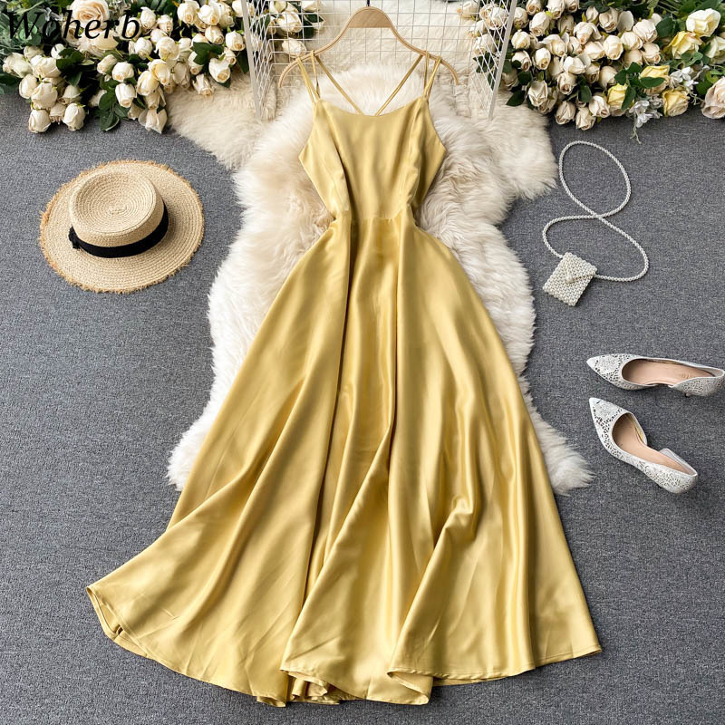 Women Sexy Backless Dress Summer Fashion Evening Party es Ladies Elegant Beach Spaghetti Strap Long Robe 210519