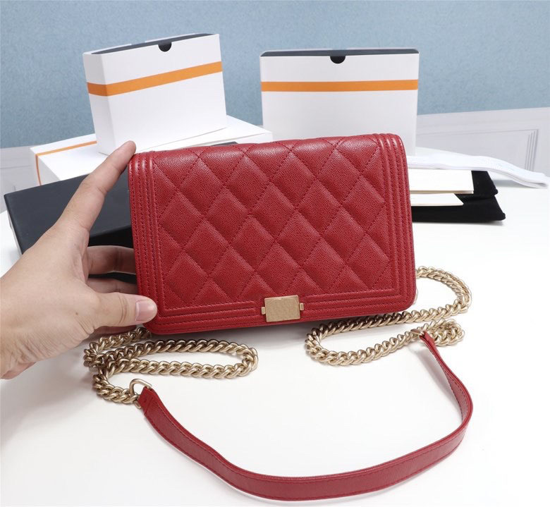 hot best quality genuinel leather mens wallet with box luxurys designers wallet womens wallet purese credit card holder passport holder 553
hot best quality genuinel leather mens wallet with box luxurys designers wallet womens wallet purese credit card holder passport holder 553