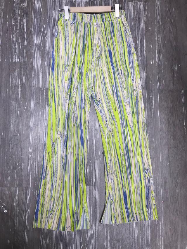 Net red same style 2021 spring and summer new style like halo dye gradually change color pleated loose split mop pants straight leg pants, Black
Net red same style 2021 spring and summer new style like halo dye gradually change color pleated loose split mop pants straight leg pants, Black