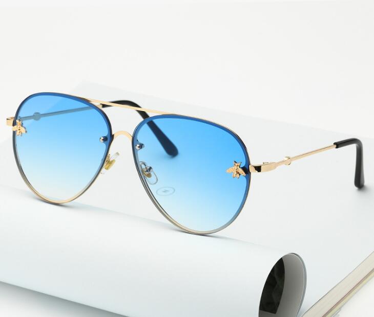 2021 Fashion Bee Sunglasses for Mens Women Round Brand Designer Metal Oversized UV400 Vintage Female Male Glasses
2021 Fashion Bee Sunglasses for Mens Women Round Brand Designer Metal Oversized UV400 Vintage Female Male Glasses