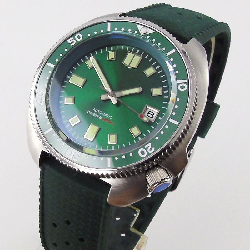

Wristwatches Tandorio Super Lume 44mm Diving Men's Watch NH35A Green Dial Sapphire Crystal 200M Waterproof Rubber Strap Date Rotating Bezel, Sterile dial