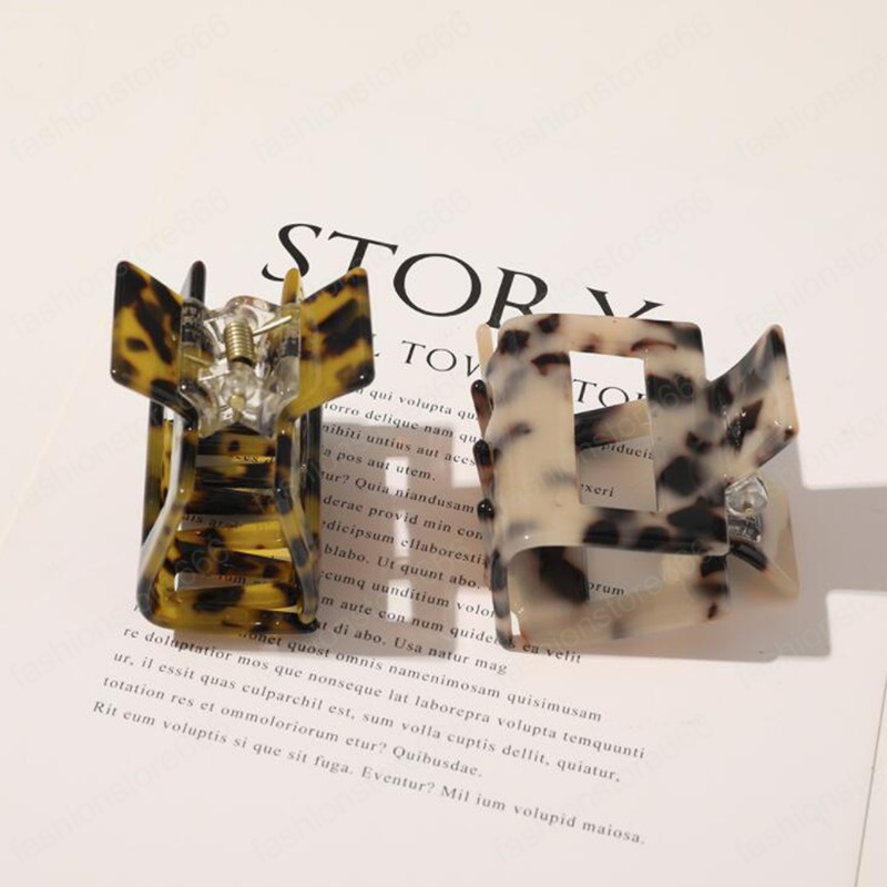 Fashion Acrylic Hollow Hair Claws Clamps For Women Trendy Geometric Hollowed Hairpins Plastic Leopard Hair Accessories