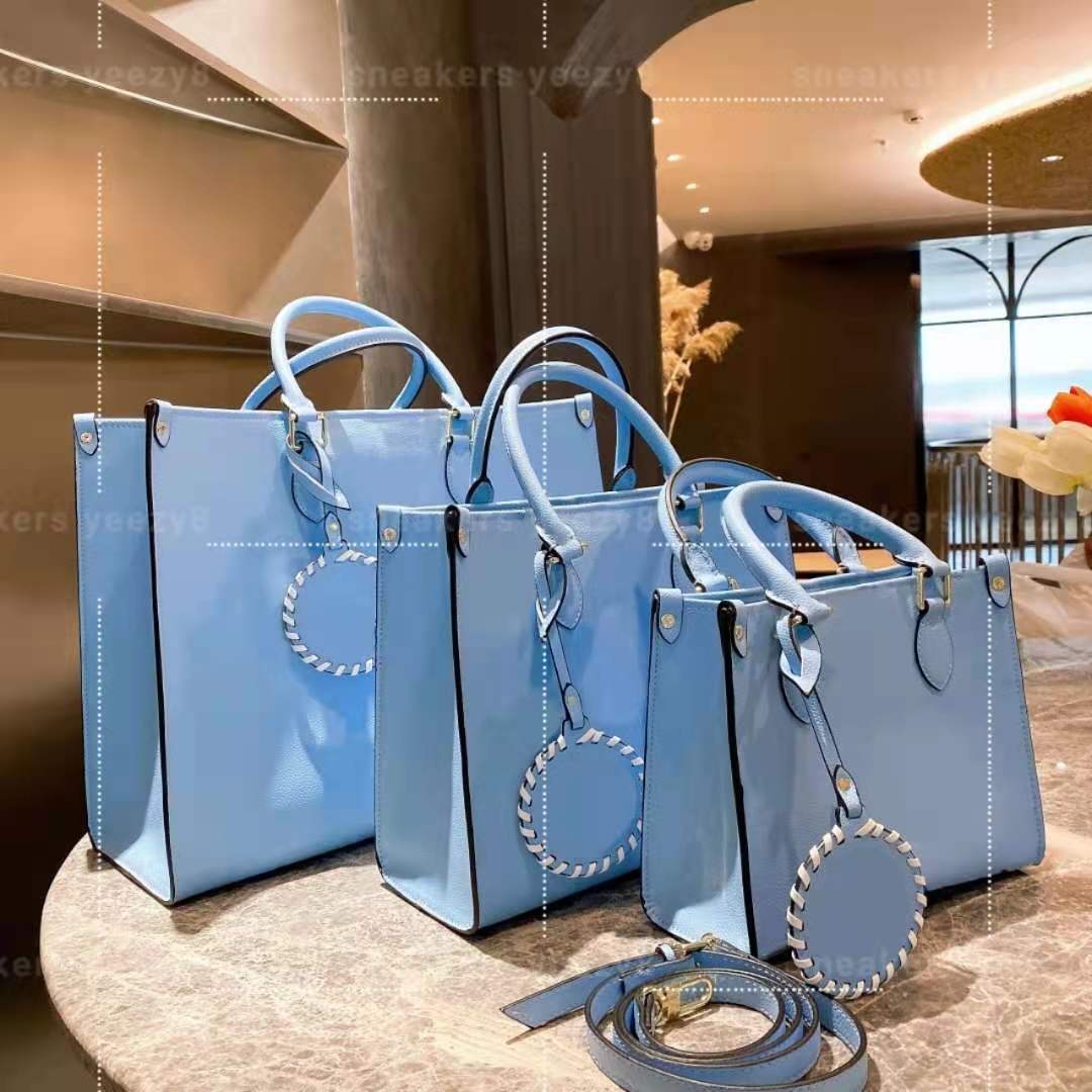2021 ladies leather shopping bags casual fashion Letter Plain gradient print design high end luxury holiday leisure shoulder Large capacity and soft tote bag, 11111
2021 ladies leather shopping bags casual fashion Letter Plain gradient print design high end luxury holiday leisure shoulder Large capacity and soft tote bag, 11111