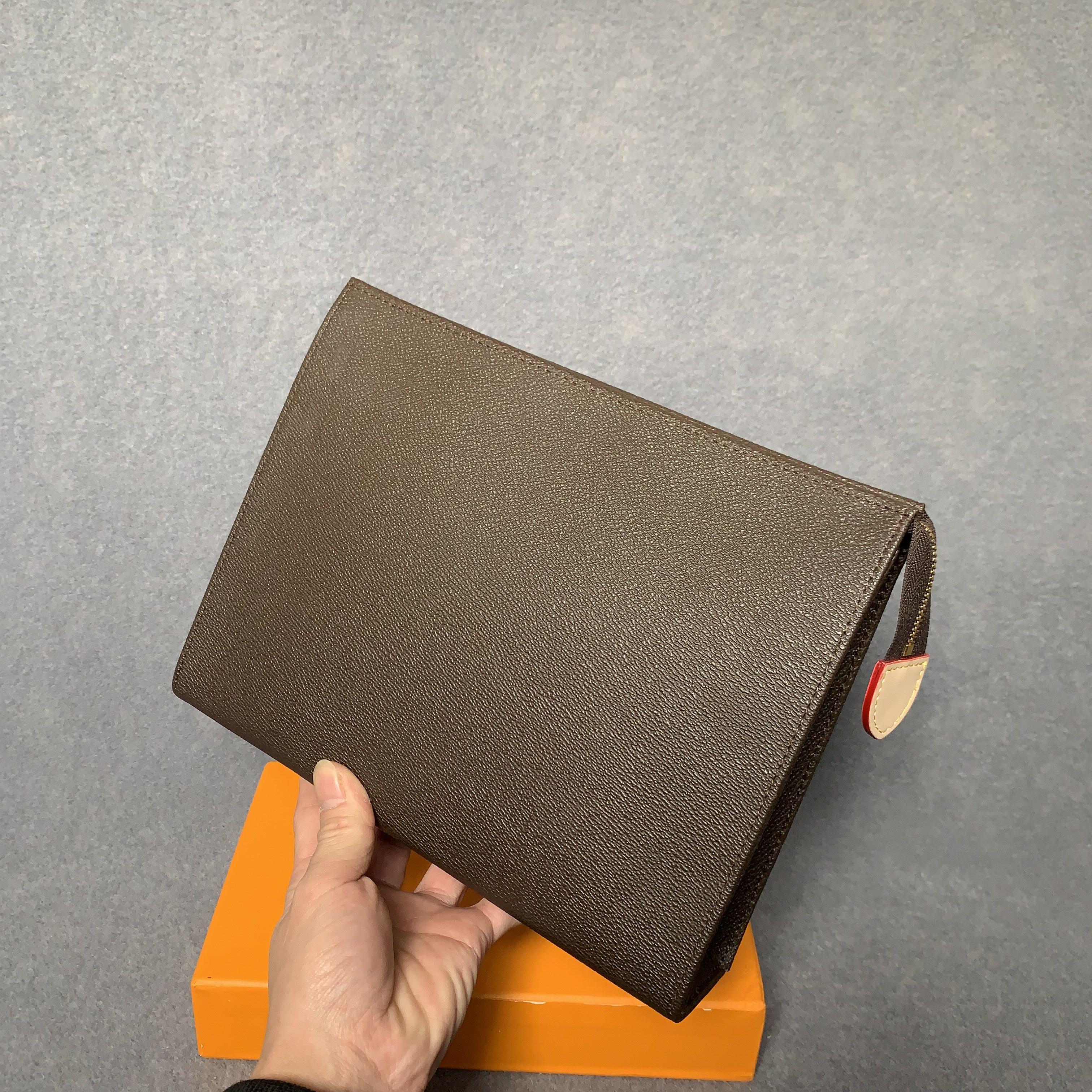 Top Quality New Hand bag Travel Toiletry Pouch 26cm Protection Makeup Clutch Women Leather Waterproof Cosmetic Bags For Women With Dust Bag, Bubble bag
Top Quality New Hand bag Travel Toiletry Pouch 26cm Protection Makeup Clutch Women Leather Waterproof Cosmetic Bags For Women With Dust Bag, Bubble bag