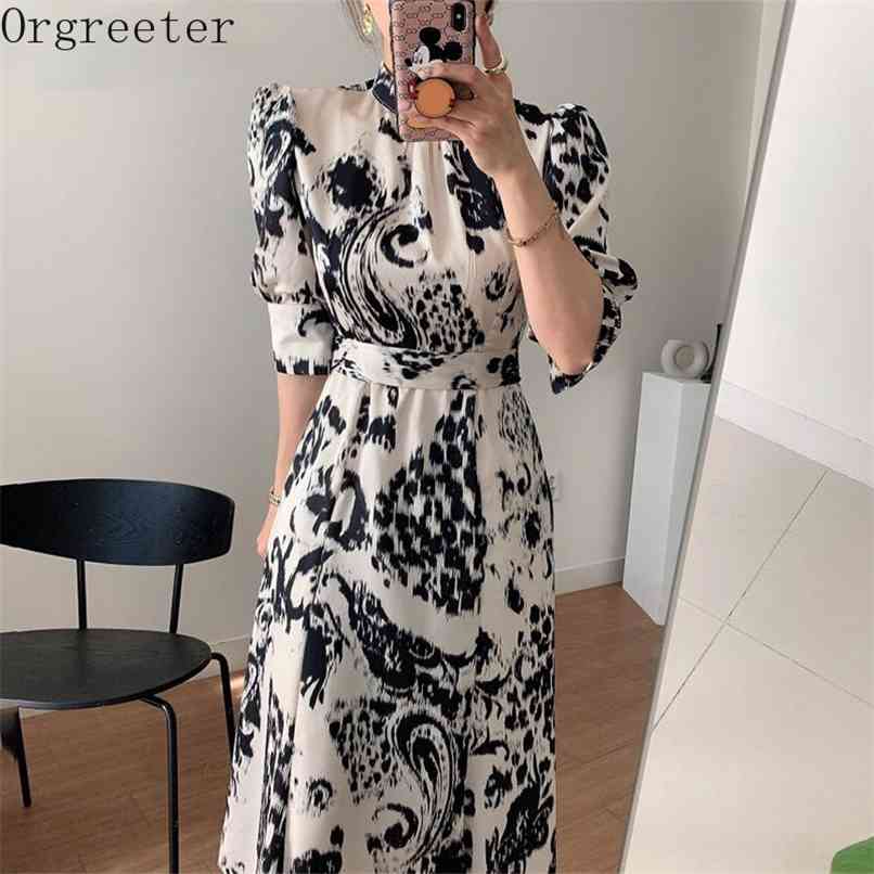 Retro Stand Collar Slimming Puff Sleeve Dress doe Women Elegant All-matching Print Mid-Calf Length Vestido de mujer 210602, Gray
Retro Stand Collar Slimming Puff Sleeve Dress doe Women Elegant All-matching Print Mid-Calf Length Vestido de mujer 210602, Gray