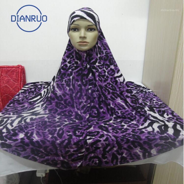 Scarves DIANRUO Colourful Printing Square Scarf 100X90CM Muslim Headscarf SilkHijab Women Islamic Turban Headwrap Hijab Shawl R394
Scarves DIANRUO Colourful Printing Square Scarf 100X90CM Muslim Headscarf SilkHijab Women Islamic Turban Headwrap Hijab Shawl R394