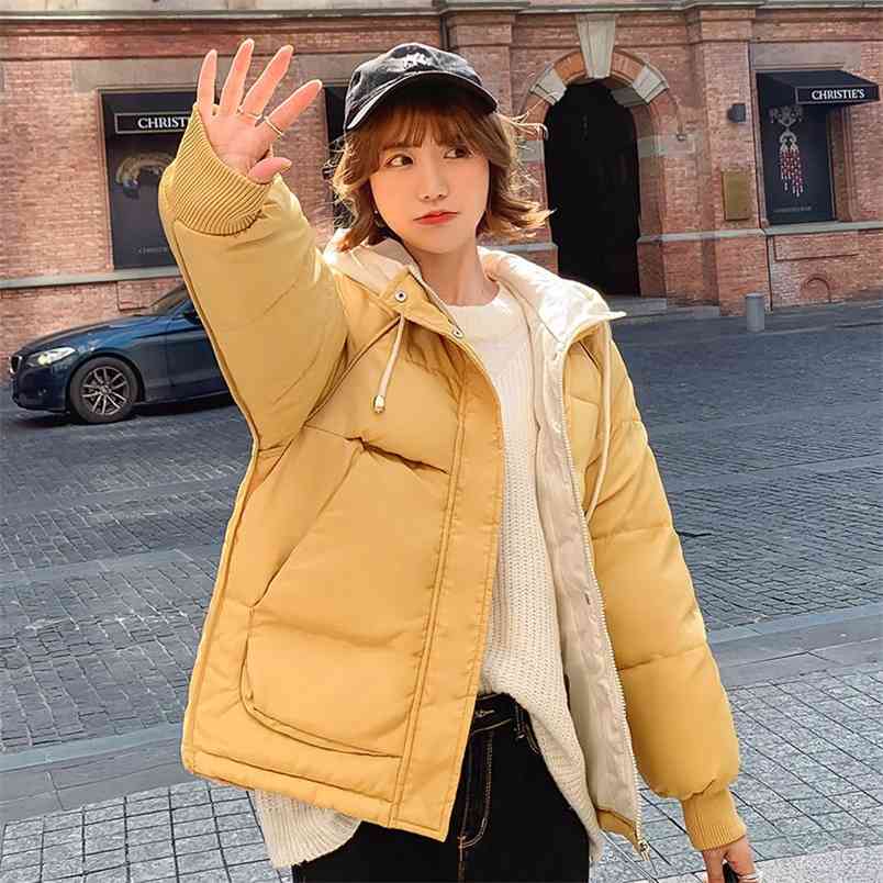 Korea Fashion Winter Women Cotton Padded Jacket Plus Size Warm Thick Hooded Short Coat Loose bread Lady Parkas D328 210512