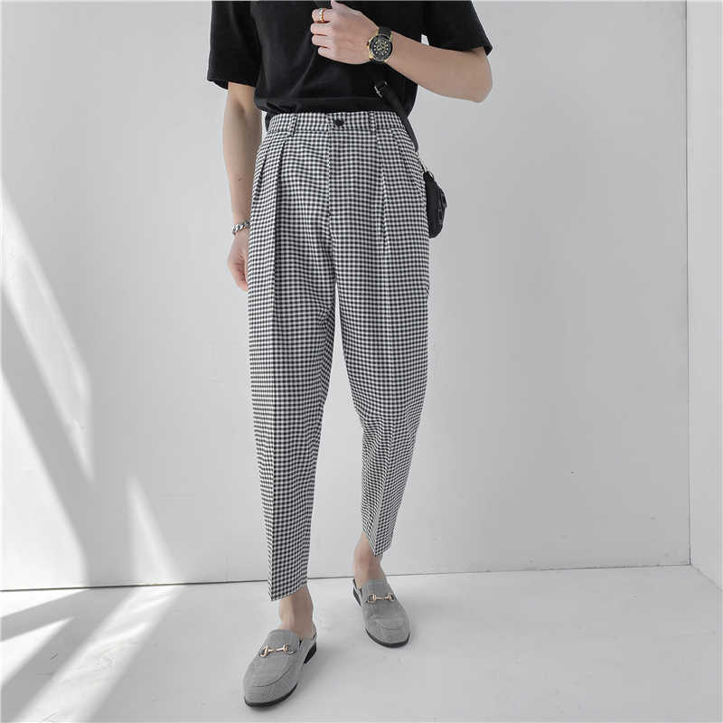 Plaid Casual Pants Men Social Business Dress Pants Streetwear Loose Trousers Fashion Men Suit Pant Pantalon Homme Classique 210527, Black
Plaid Casual Pants Men Social Business Dress Pants Streetwear Loose Trousers Fashion Men Suit Pant Pantalon Homme Classique 210527, Black