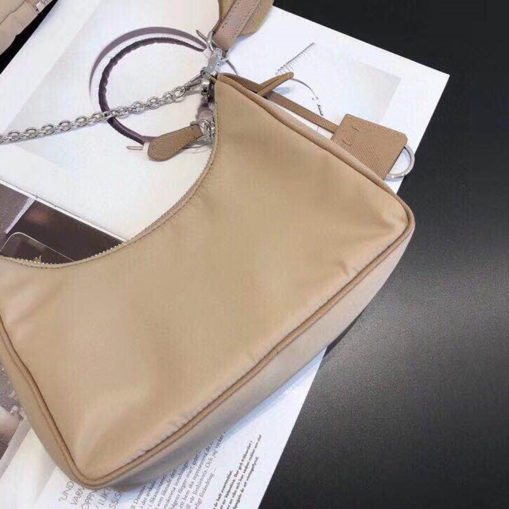 Canvas Hobo shoulder bag for women Chest pack lady Tote chains handbags presbyopic purse messenger bag lady handbags canvas tote wholesale, Red
Canvas Hobo shoulder bag for women Chest pack lady Tote chains handbags presbyopic purse messenger bag lady handbags canvas tote wholesale, Red