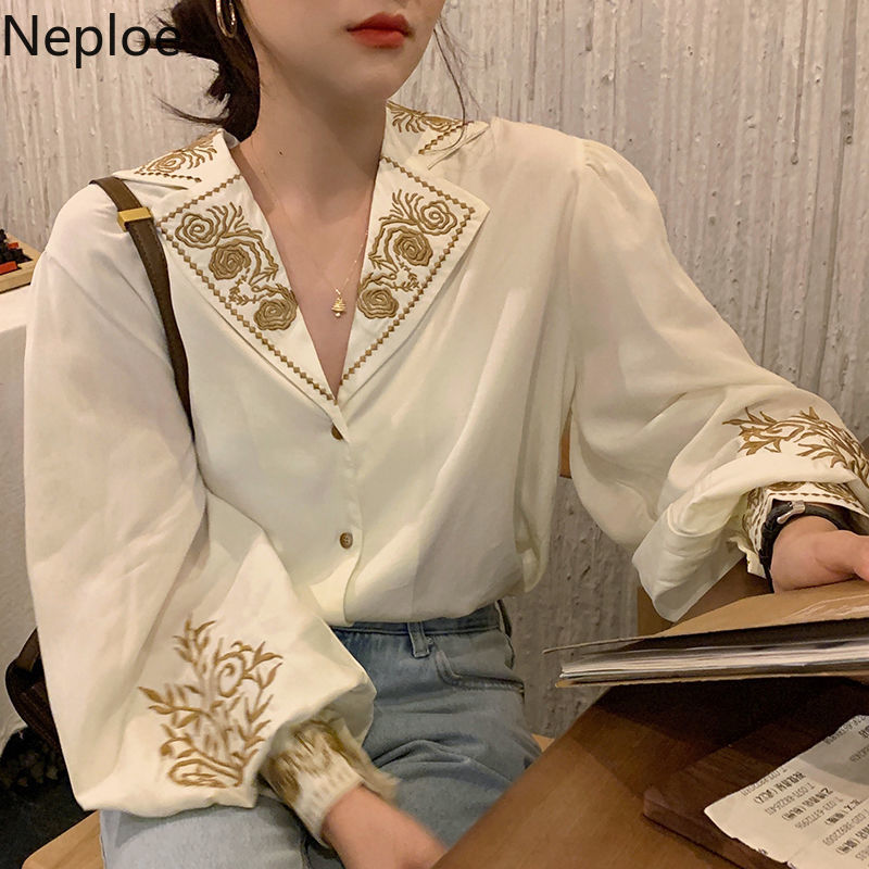 Neploe Women Blouses Loose Temperament Lantern Sleeve Shirt Tops Korean Vintage Blouse Heavy Embroidery Blusas Mujer 4h515 210422