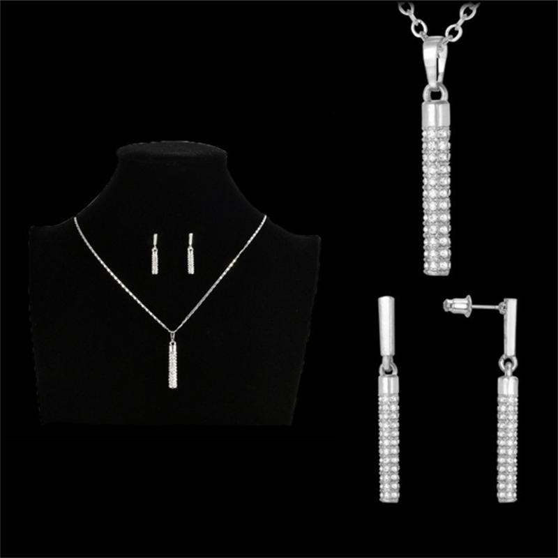 Earrings & Necklace Simple Fashion Party Jewelry Sets Wholesale Full Crystal Rhinestone Solid Cylinder Pendant Set For Women, Silver
Earrings & Necklace Simple Fashion Party Jewelry Sets Wholesale Full Crystal Rhinestone Solid Cylinder Pendant Set For Women, Silver