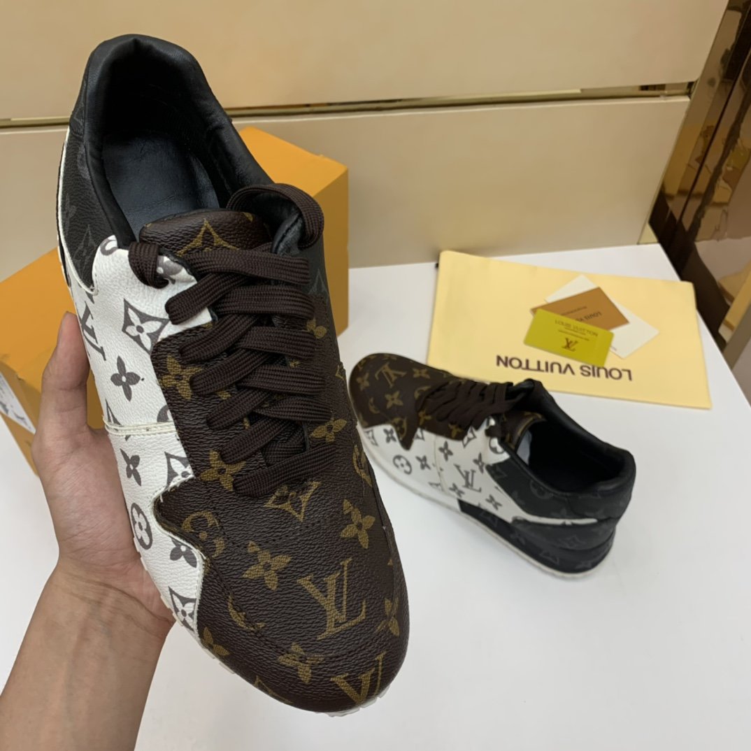 LV
LOUIS
VITTON
VUTTON luxury designer brand men's shoes classic high-top fashion sports sneakers #2362, Black
LV
LOUIS
VITTON
VUTTON luxury designer brand men's shoes classic high-top fashion sports sneakers #2362, Black
