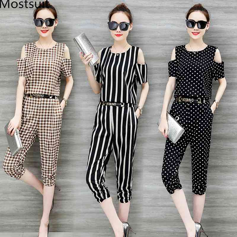 M-5xl Summer Two Piece Sets Women Plus Size Short Sleeve Tops And Cropped Pants Suits Casual Sexy Fashion Women's 210518, Plaid
M-5xl Summer Two Piece Sets Women Plus Size Short Sleeve Tops And Cropped Pants Suits Casual Sexy Fashion Women's 210518, Plaid