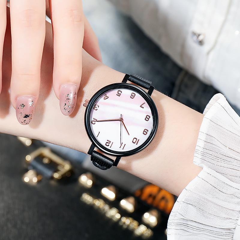 Wristwatches Men's Fashion Style Metal Strap Ultra-thin Quartz Watch Party Banquet Rose Gold Romantic Couple Luxury
Wristwatches Men's Fashion Style Metal Strap Ultra-thin Quartz Watch Party Banquet Rose Gold Romantic Couple Luxury