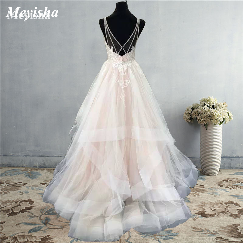 ZJ9204 2021 Lovely Ruffles Layered Skirt Lace Wedding Dress Backless Deep V Neck Tiered Bridal Gowns Customer Made
