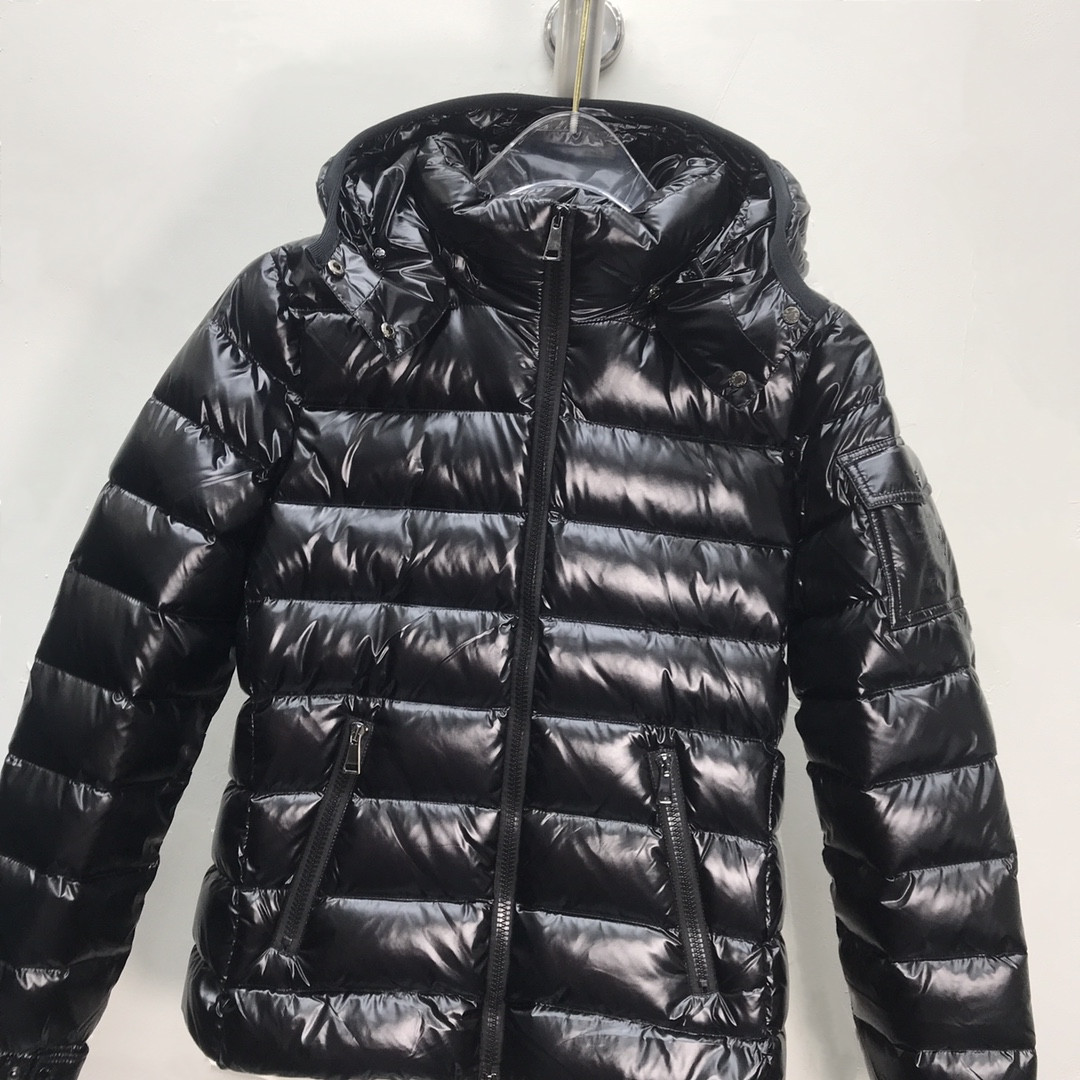 womens down jacket Winter parkas Coats Top Quality Women Casual Outdoor Feather Man Outwear Thicken high grade Windproof and warm Detachable hat Outerwear, No.1-white
womens down jacket Winter parkas Coats Top Quality Women Casual Outdoor Feather Man Outwear Thicken high grade Windproof and warm Detachable hat Outerwear, No.1-white