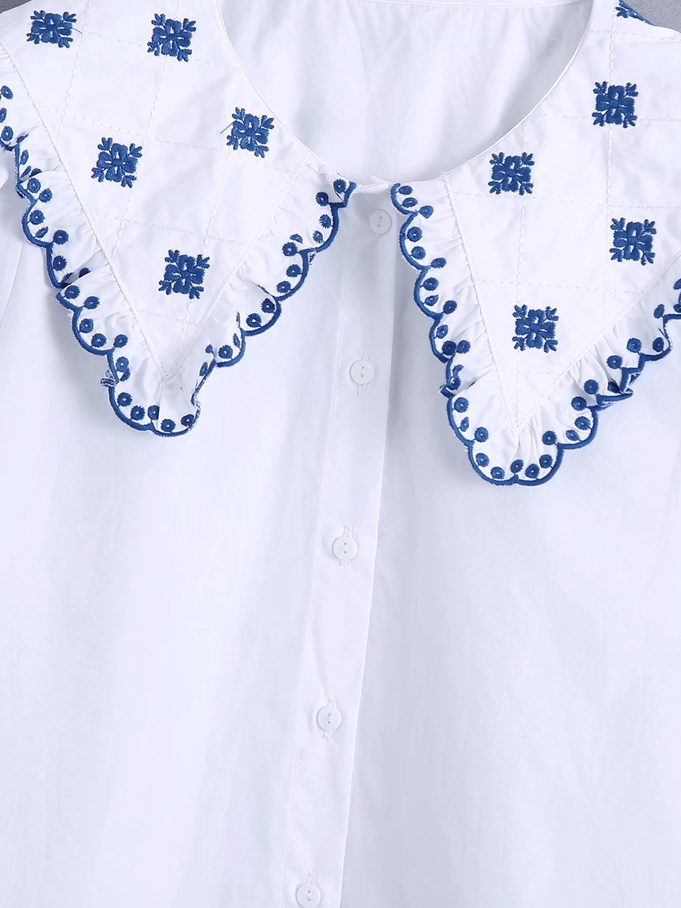 Fashion Women Lapel Short Sleeve Loose T-shirt Vintage Sweet Embroidered Poplin Chic Female Tops 210507