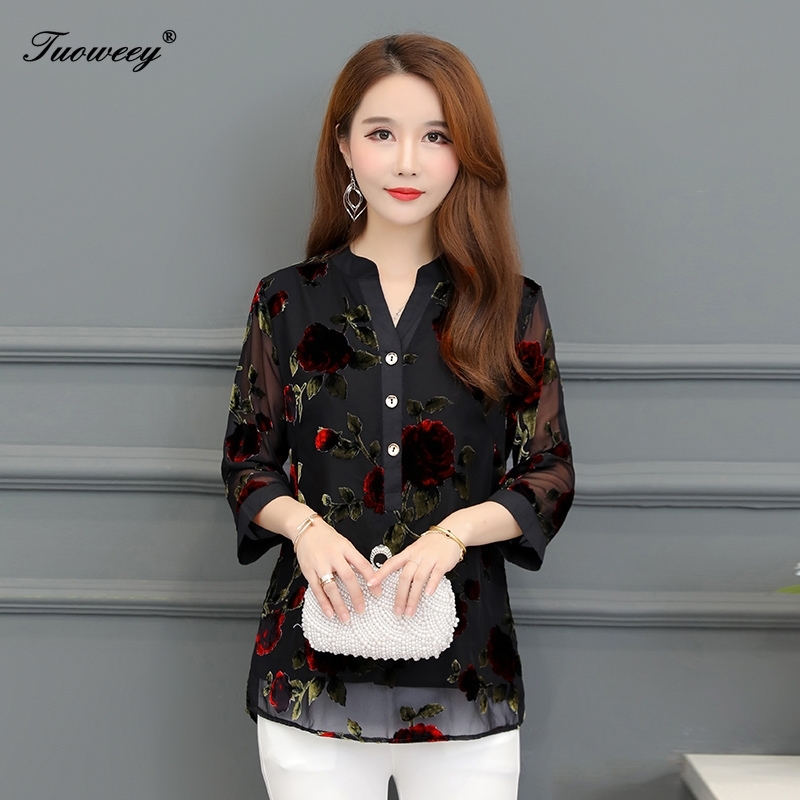 5XL Plus Size hollow out lace patchwork Women Blouses Fashion autumn 3/4 Sleeve loose Floral Long Shirt Female sexy tops 210317