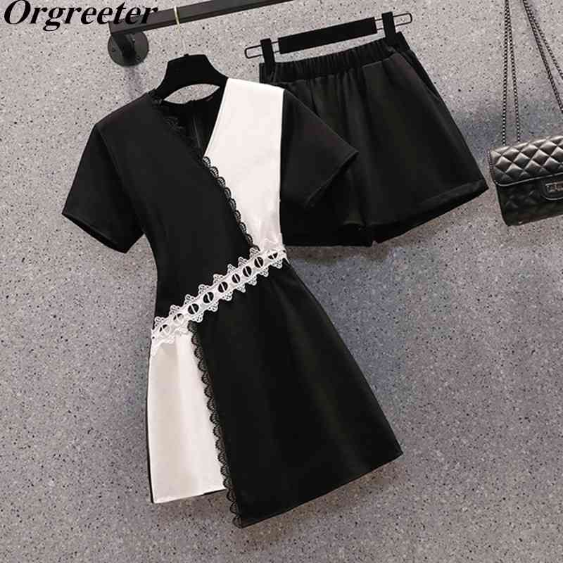 Color contrast Patchwork Two piece set Women Summer V-neck Lace Trim Long Blouse Tops and Elastic waist shorts Suits 210525, Black
Color contrast Patchwork Two piece set Women Summer V-neck Lace Trim Long Blouse Tops and Elastic waist shorts Suits 210525, Black