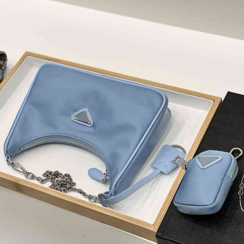 bags nylon prad bag Luxury designers Cross Body bags shoulder women classics crossbody high quality black hobo for fashion Re-Edition2005 tote
bags nylon prad bag Luxury designers Cross Body bags shoulder women classics crossbody high quality black hobo for fashion Re-Edition2005 tote