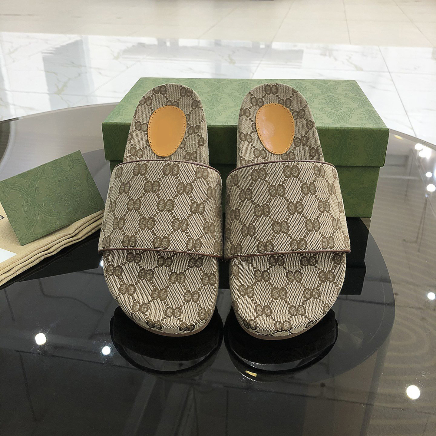 Womens business casual Slippers shoes Comfortable atmosphere, beautiful and lightweight high quality real leather size 35-41 w1, As pictuer 6
Womens business casual Slippers shoes Comfortable atmosphere, beautiful and lightweight high quality real leather size 35-41 w1, As pictuer 6