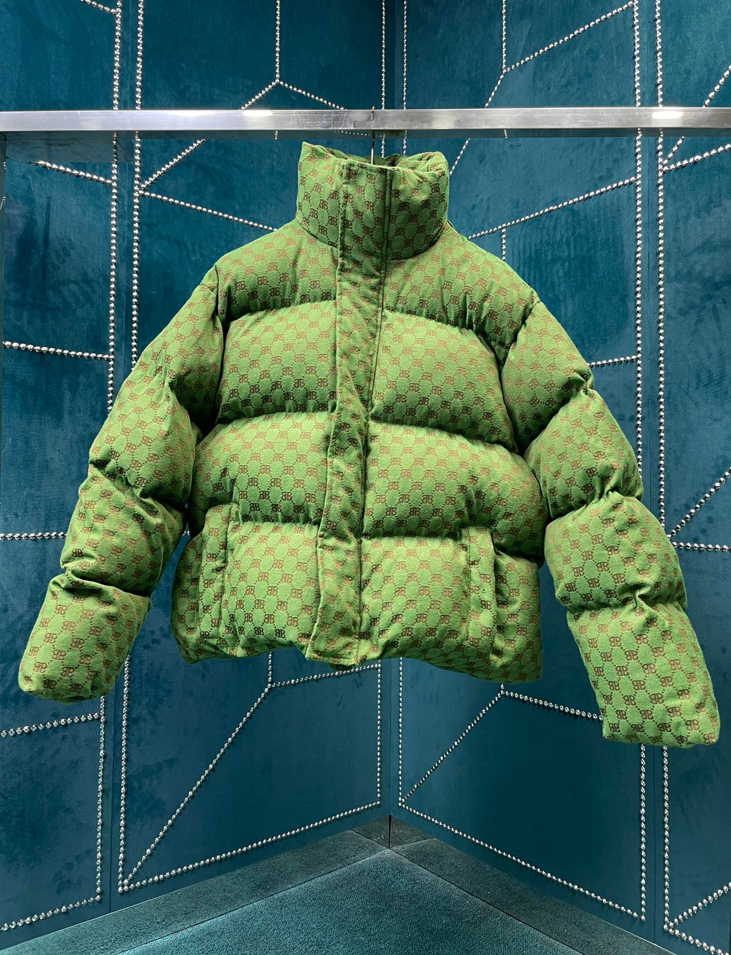 2021 Men' and women' T-shirt splicing printing short sleeve early spring double strand fine cotton fabric digital printing process ecg46f4erju, Green
2021 Men' and women' T-shirt splicing printing short sleeve early spring double strand fine cotton fabric digital printing process ecg46f4erju, Green